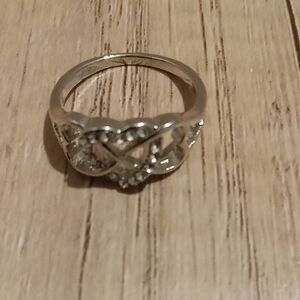 Elegant Silver Heart Ring